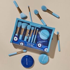 SPECTRUM COLLECTIONS
Evil Eye Jet Setter Travel Brush Set